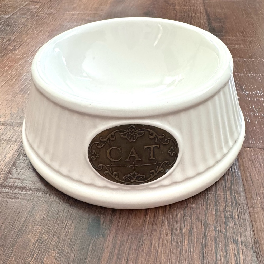 Ceramic cat food or water dish - Picture 4 of 10